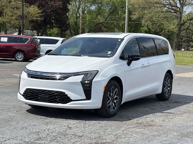 New 2027 Chrysler Pacifica Limited FWD image 29