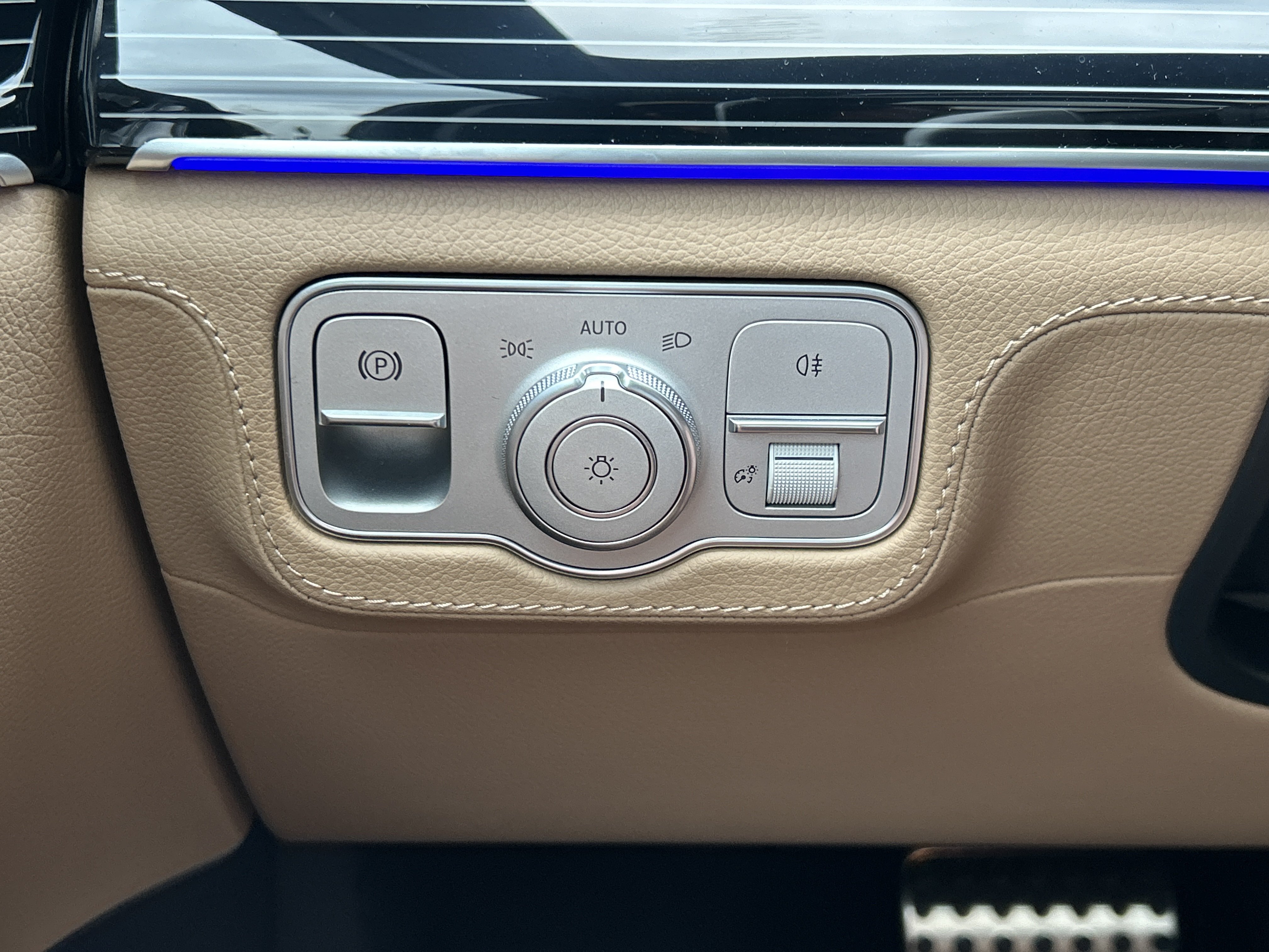 New 2026 Mercedes-Benz GLS 580 4MATIC image 23