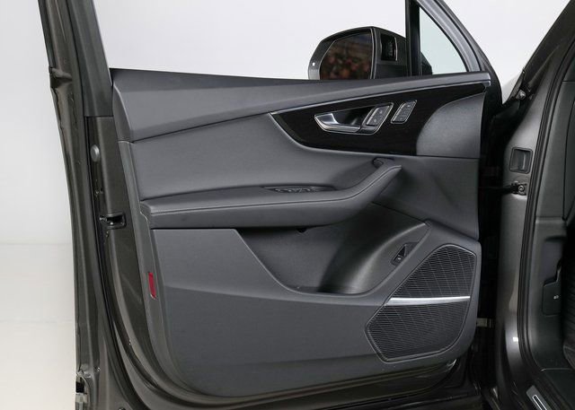 Certified 2025 Audi Q7 2.0T Premium Plus w/ Premium Plus Package image 28