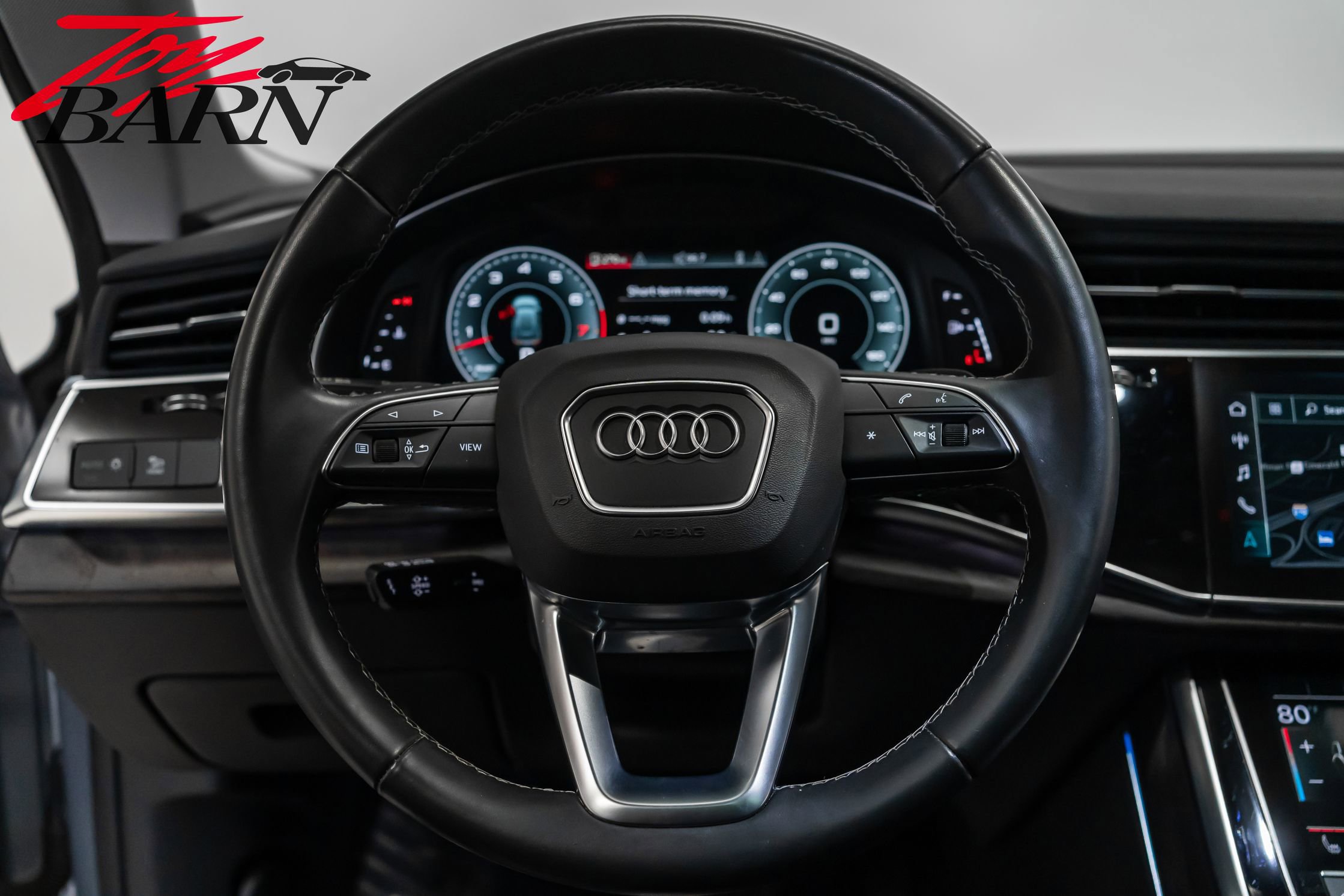 Used 2022 Audi Q8 Premium Plus image 31
