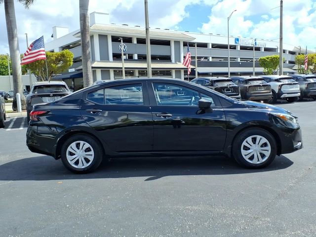 Used 2025 Nissan Versa S w/ Trunk Package FWD image 15