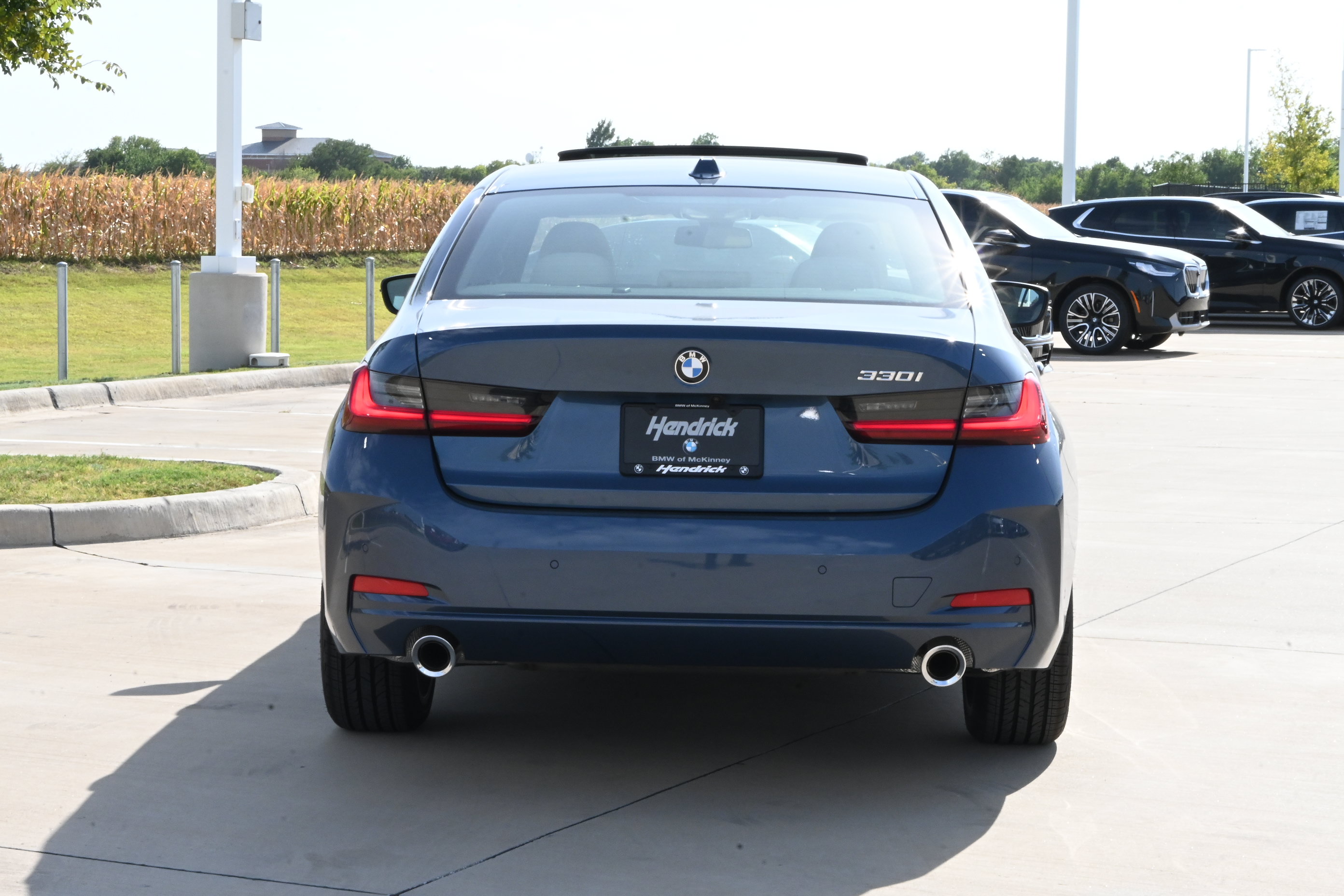 New 2026 BMW 330i Sedan w/ Premium Package RWD image 7