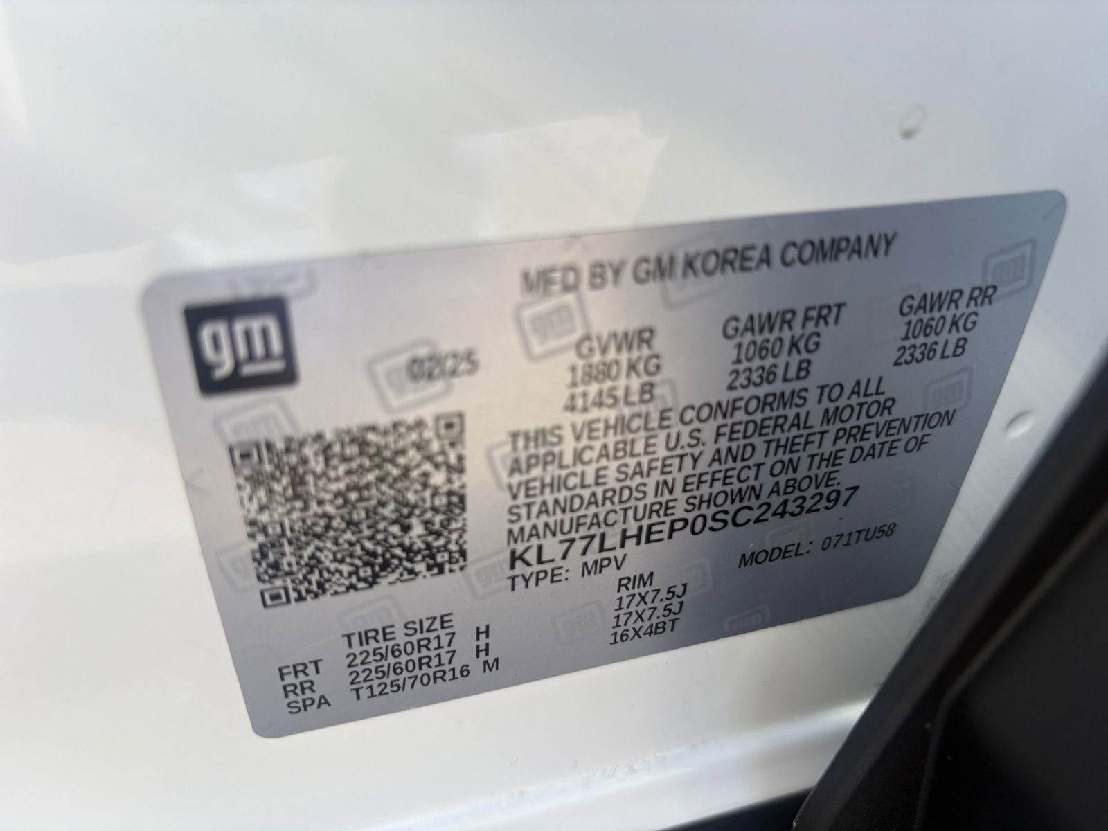 Used 2025 Chevrolet Trax LT w/ LT Convenience Package FWD image 28