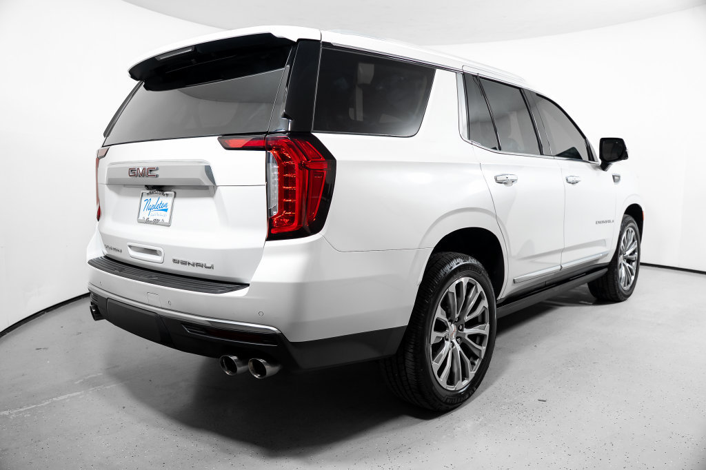 Used 2021 GMC Yukon Denali w/ Denali Premium Package RWD image 9