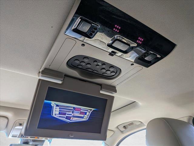 Used 2019 Cadillac Escalade Premium Luxury image 20