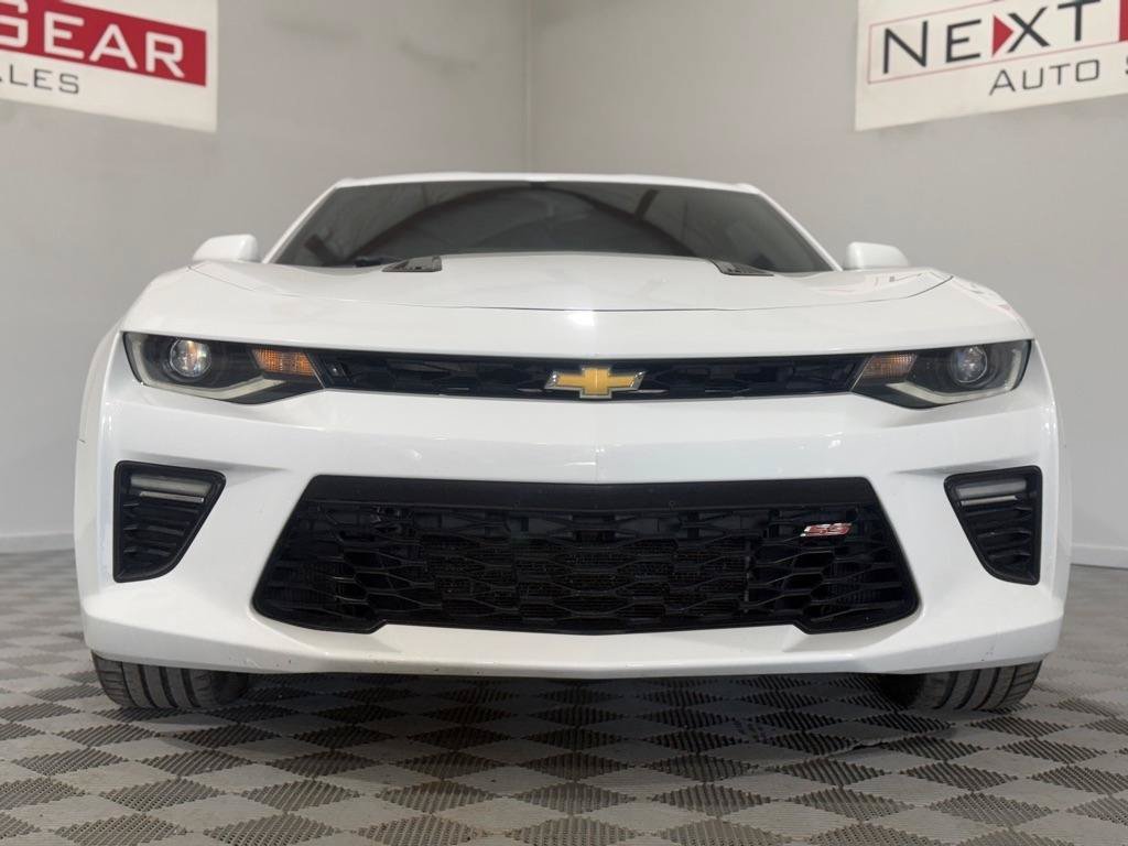 Used 2017 Chevrolet Camaro SS RWD image 4