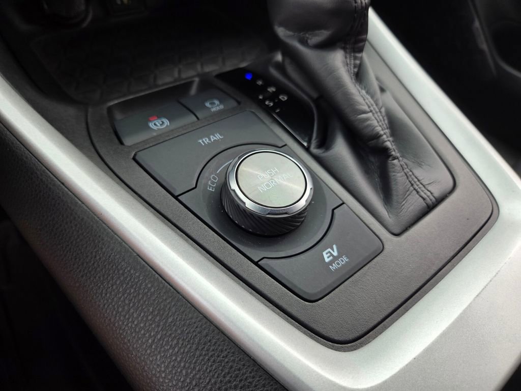 Certified 2023 Toyota RAV4 XSE image 22