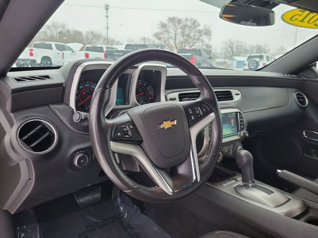 Used 2015 Chevrolet Camaro LT w/ 1LT Preferred Package RWD image 15