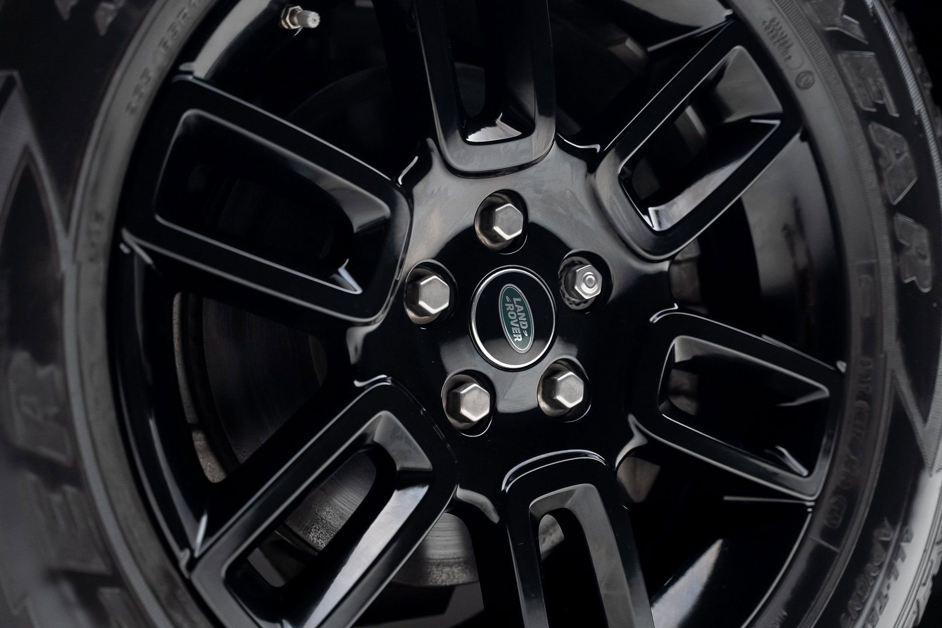 Used 2021 Land Rover Defender 110 S image 22