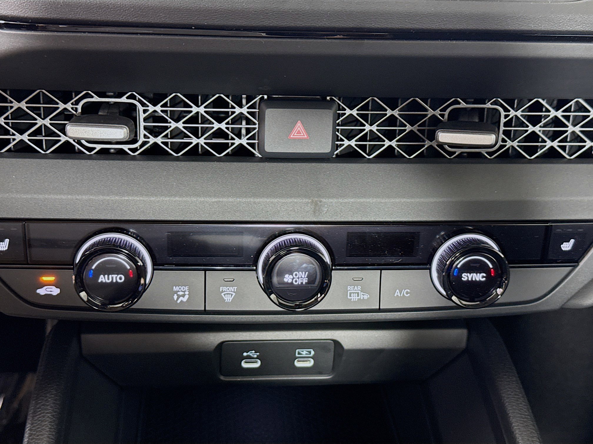 Certified 2025 Honda Accord SE image 11