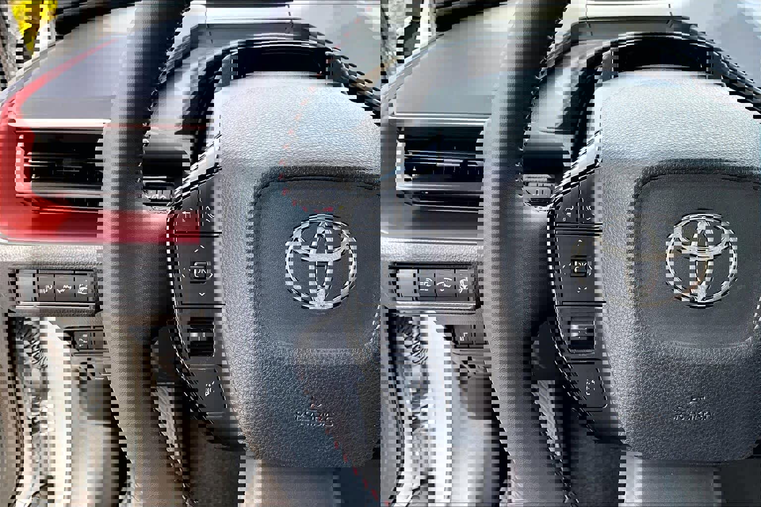 Used 2026 Toyota Prius XSE image 22