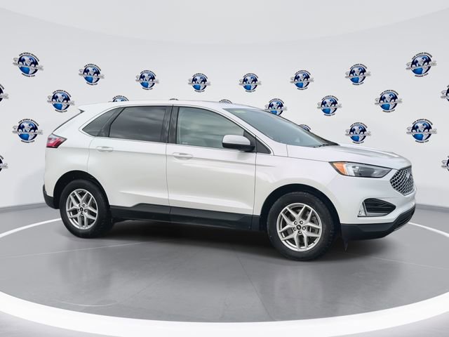 Used 2024 Ford Edge SEL w/ Convenience Package image 2