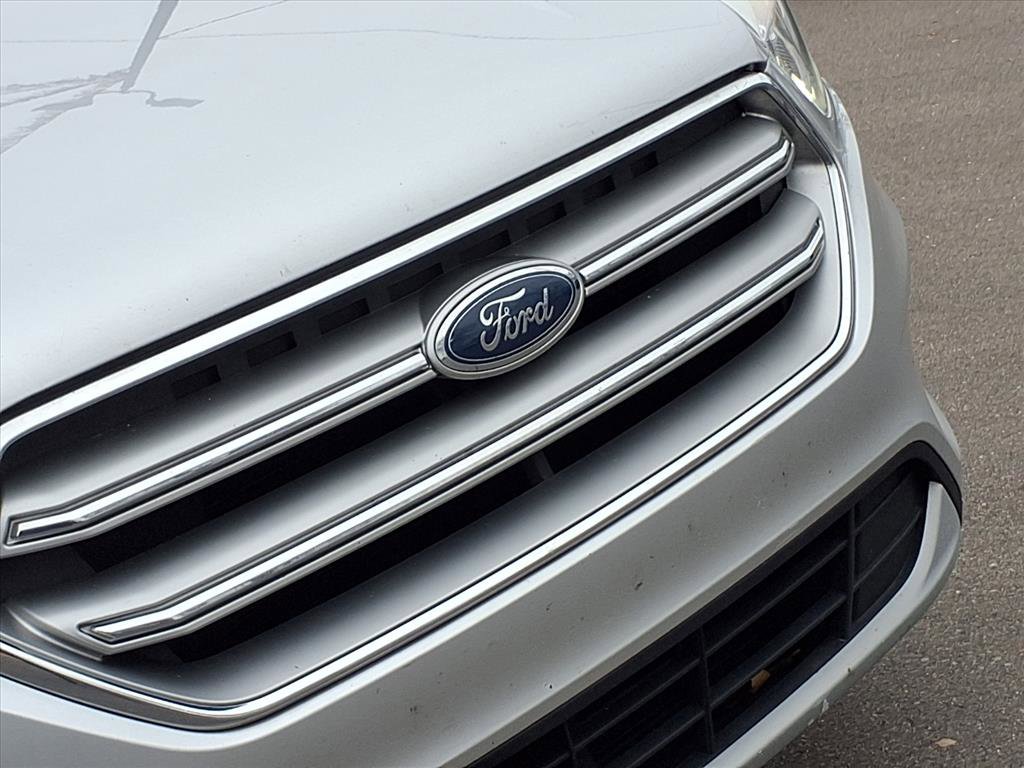 Used 2017 Ford Escape SE w/ Equipment Group 201A image 30