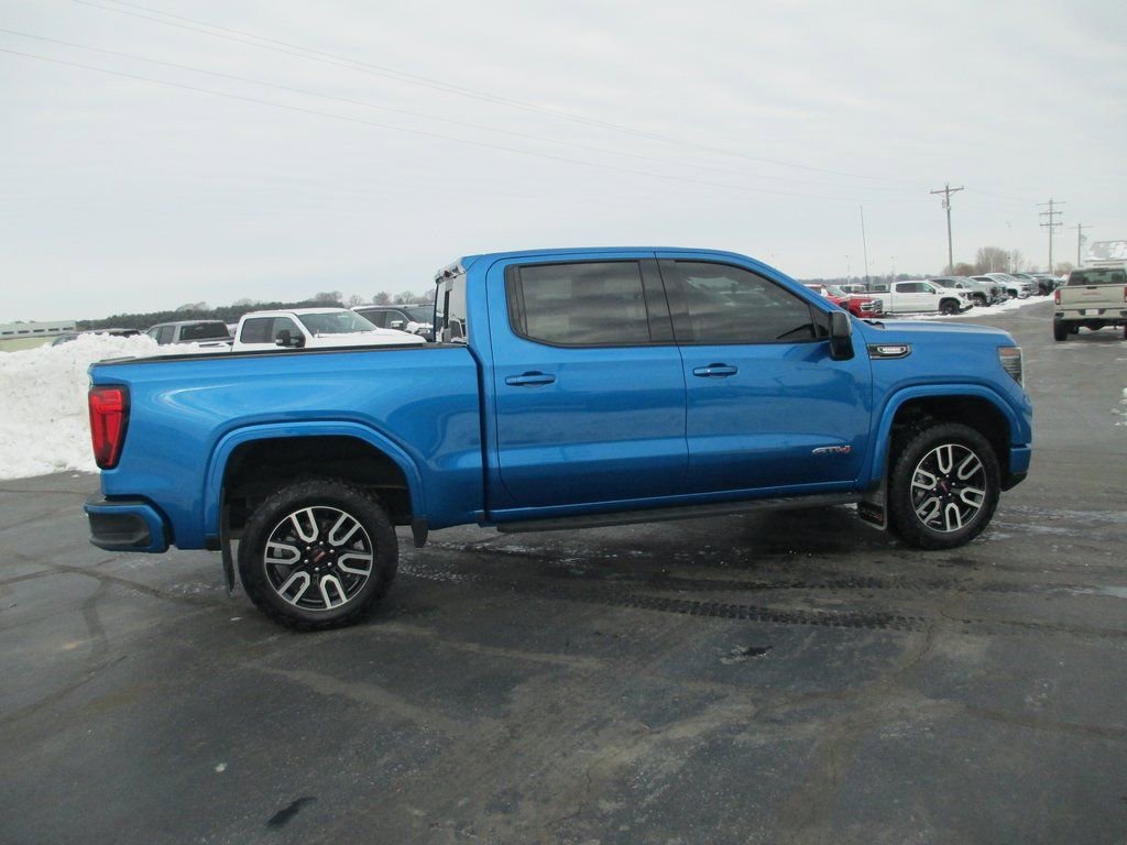 Used 2024 GMC Sierra 1500 AT4 w/ Technology Package image 5