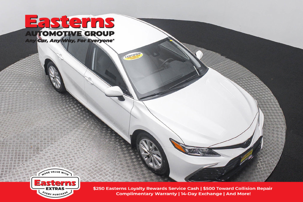 Used 2024 Toyota Camry LE FWD image 4