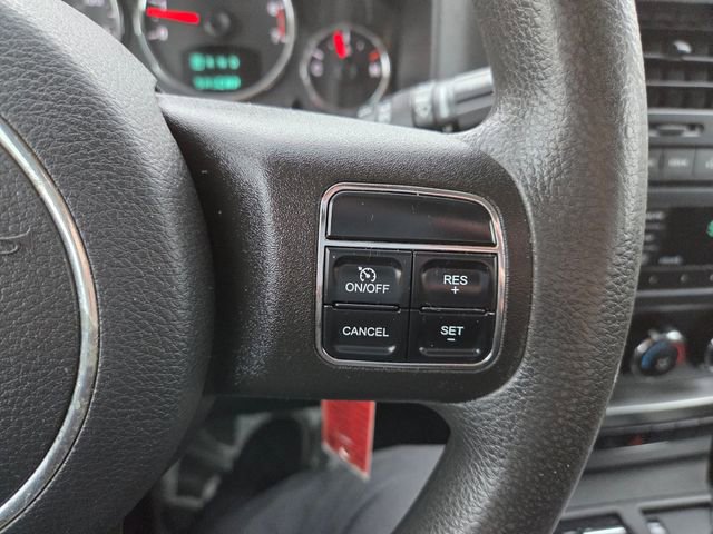 Used 2011 Jeep Liberty Sport AWD/4WD image 18