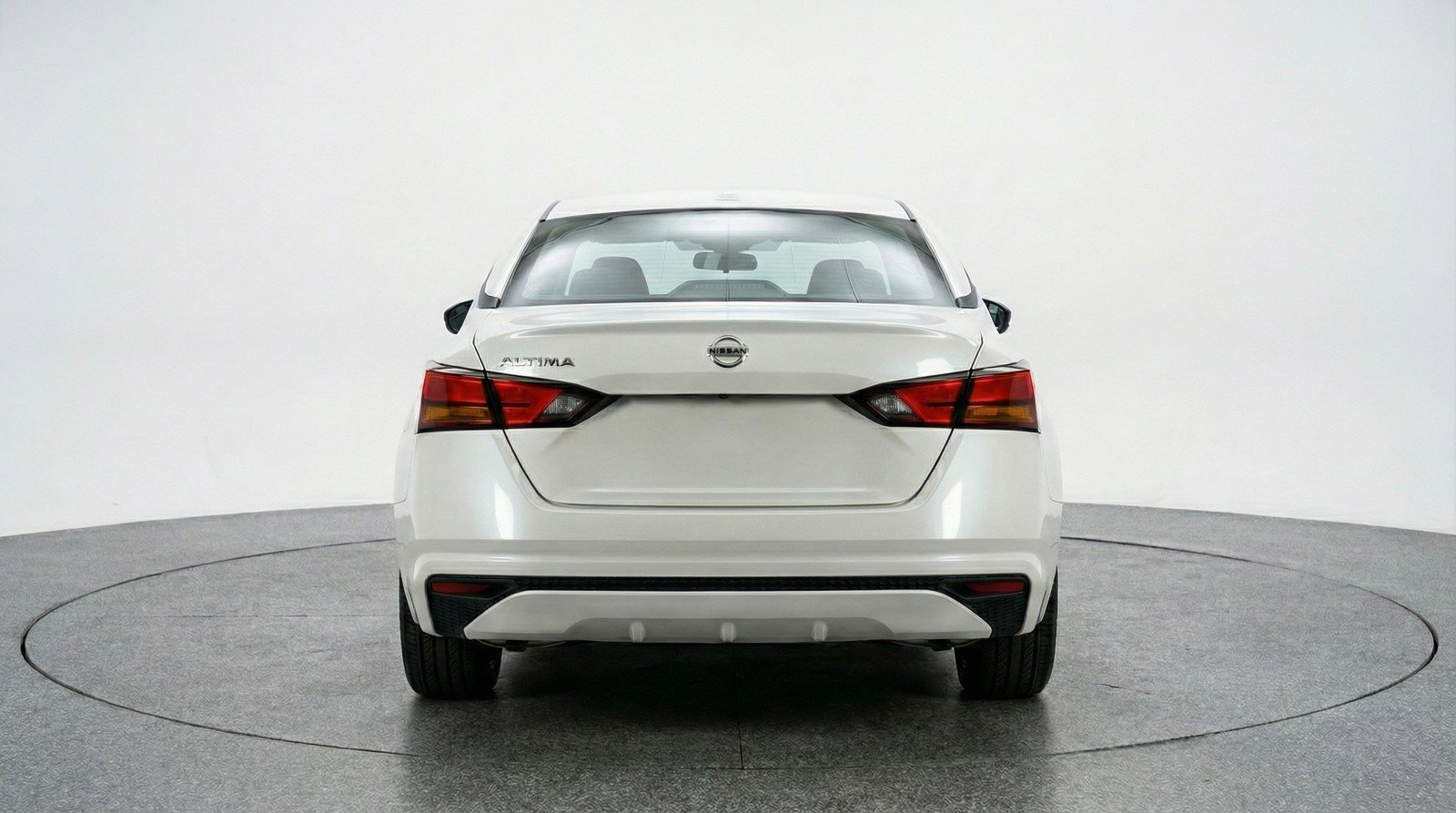 Used 2025 Nissan Altima 2.5 SV FWD image 7