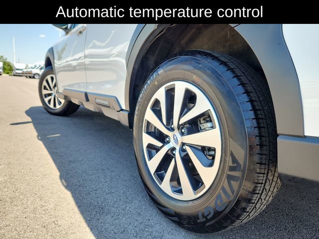 Used 2025 Subaru Outback Premium AWD/4WD image 18