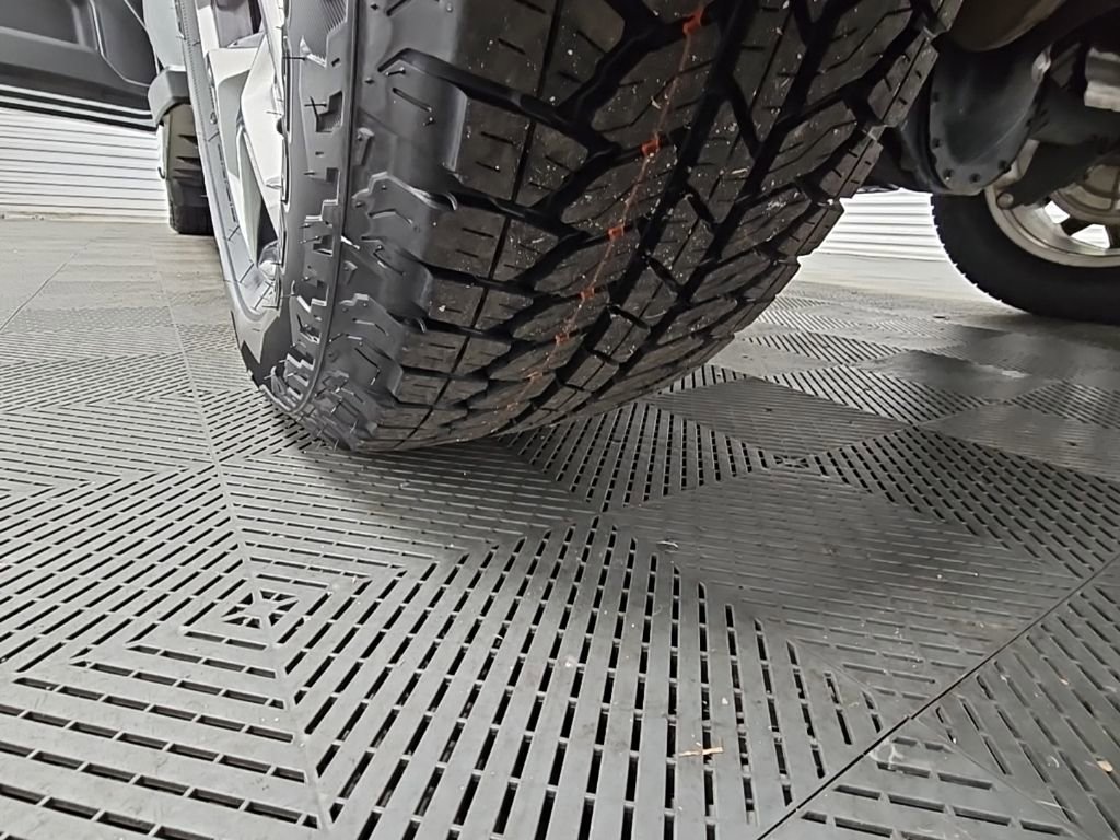 Used 2022 GMC Sierra 1500 SLT w/ SLT Premium Plus Package image 44