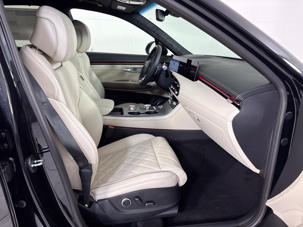 New 2027 Genesis GV70 2.5T Sport Prestige AWD/4WD image 12