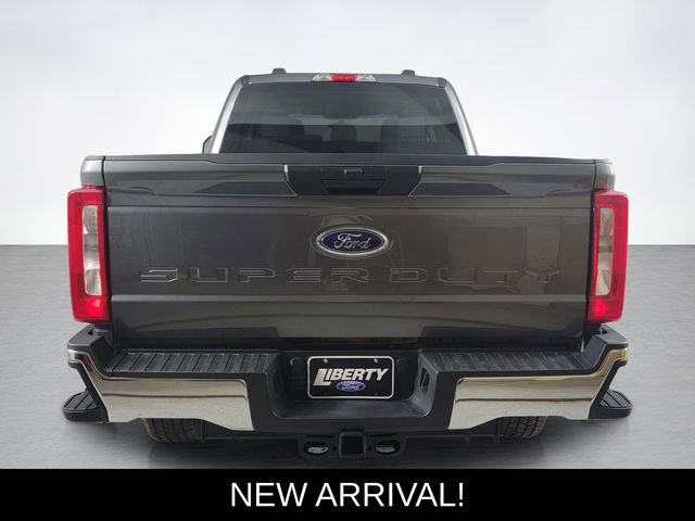 Used 2025 Ford F250 XLT AWD/4WD image 4