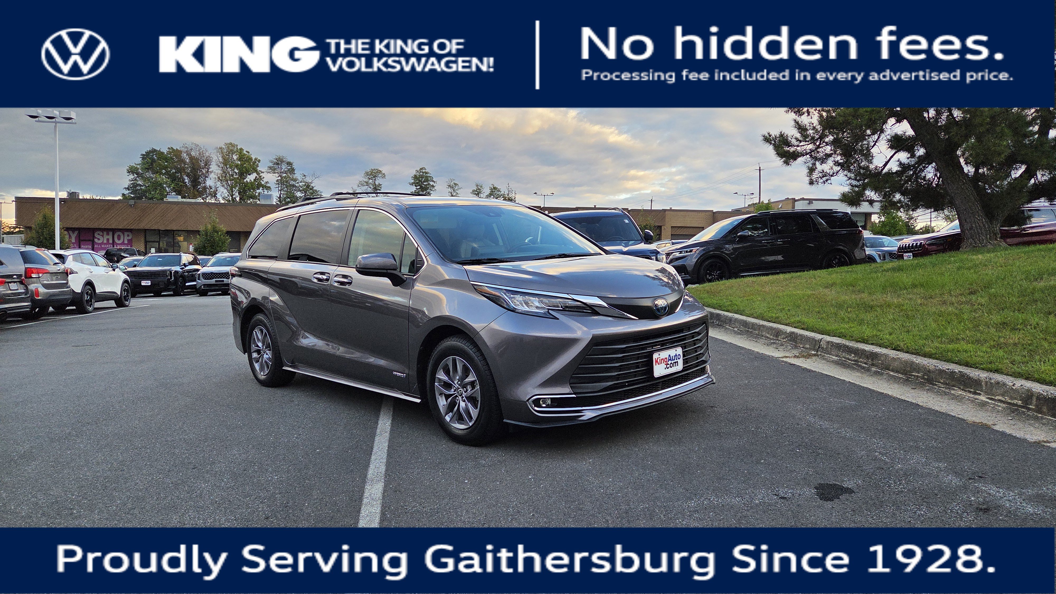 Used 2021 Toyota Sienna XLE