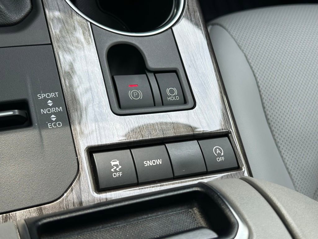 Used 2021 Toyota Highlander Limited image 62