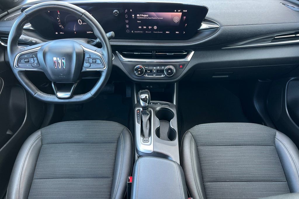 Used 2024 Buick Envista Preferred w/ Convenience I Package image 10