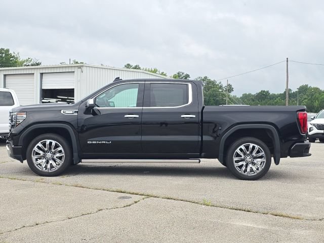 Used 2024 GMC Sierra 1500 Denali AWD/4WD image 2