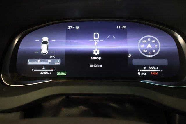 Used 2024 Toyota Venza Limited image 17