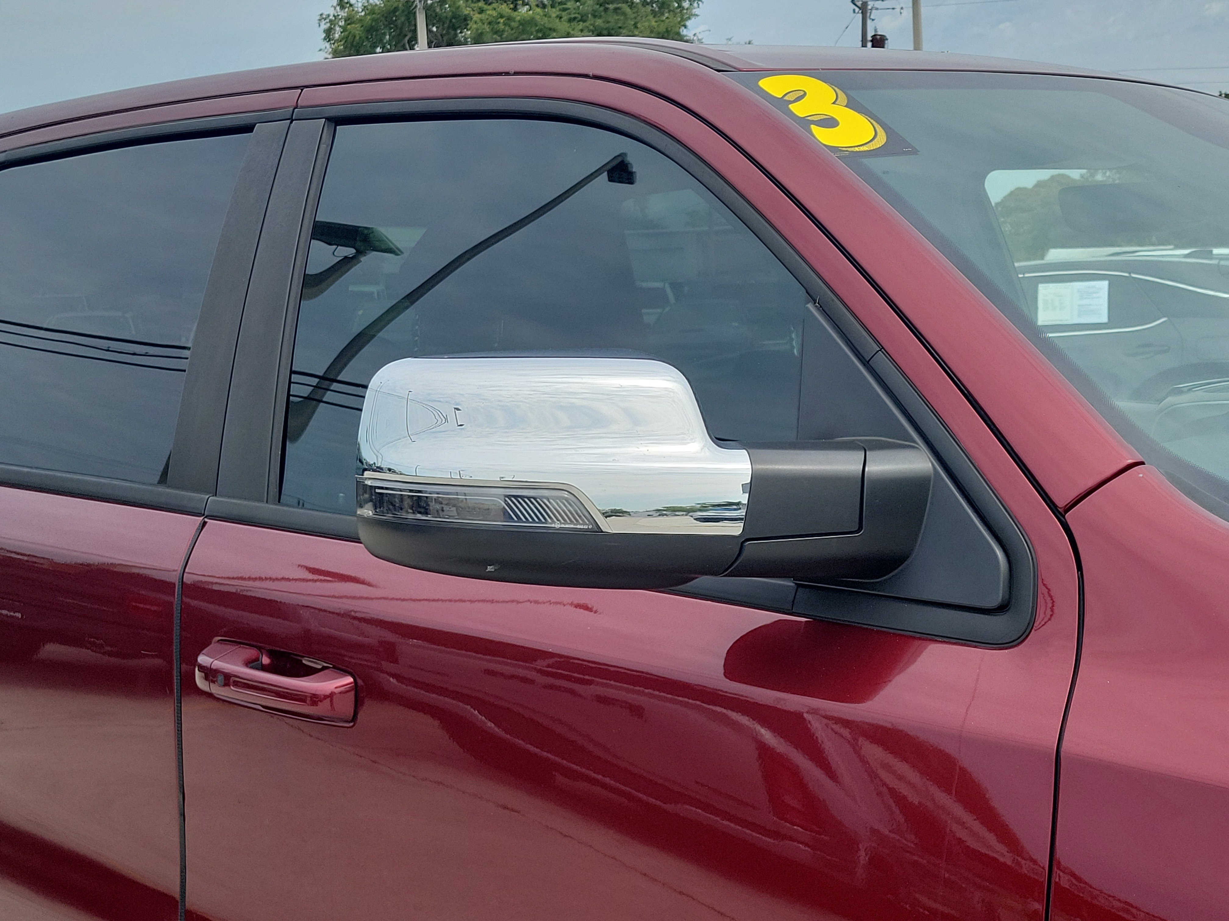 Used 2023 RAM 1500 Laramie AWD/4WD image 9
