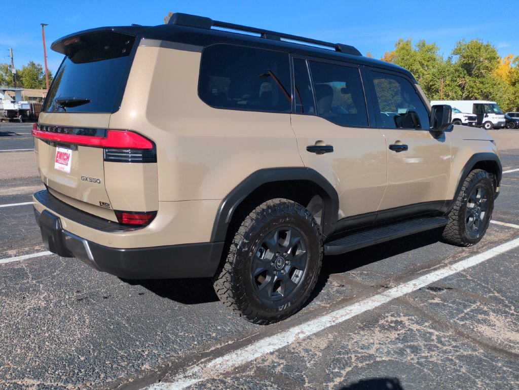 Used 2024 Lexus GX 550 AWD/4WD image 5
