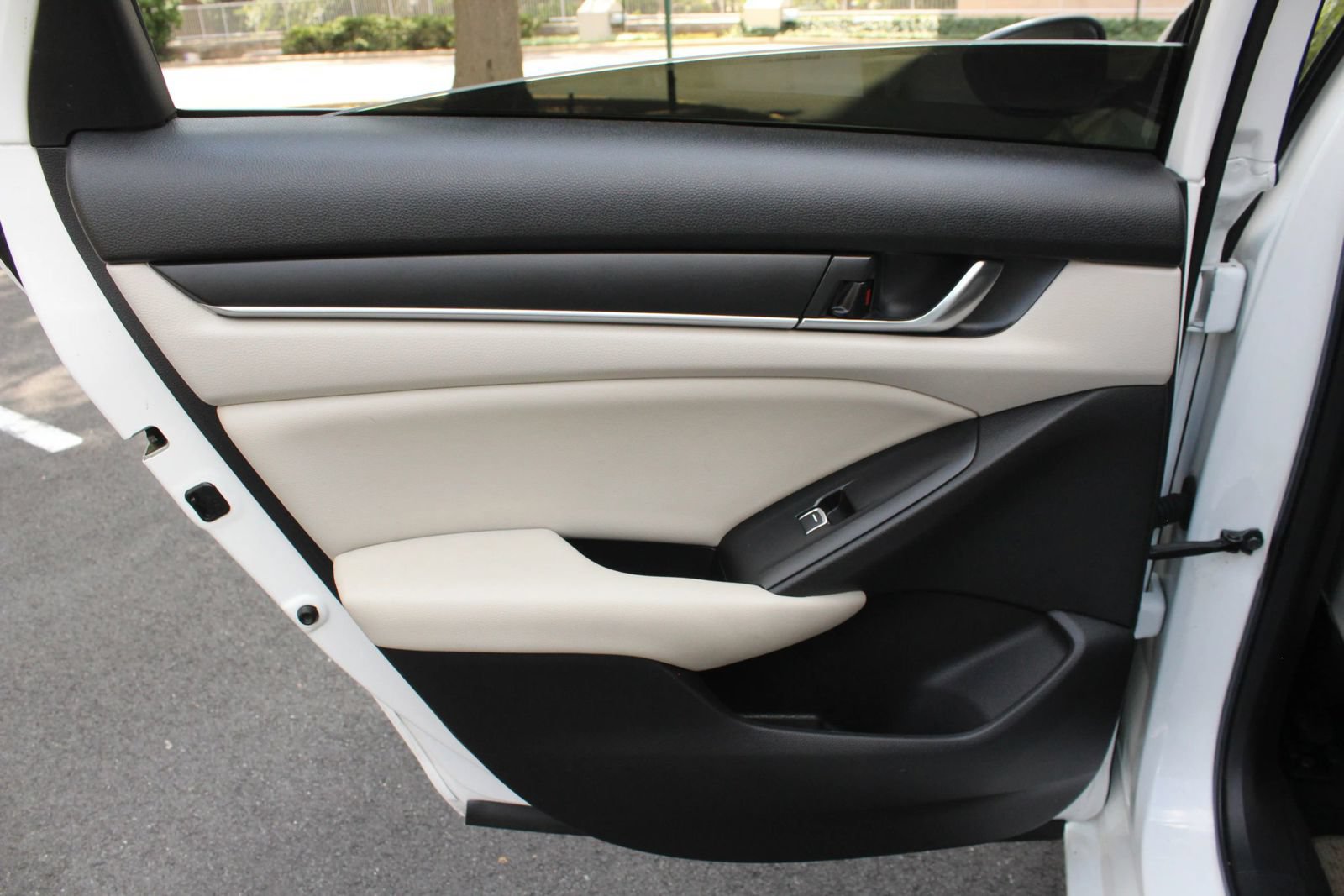 Used 2021 Honda Accord LX image 21