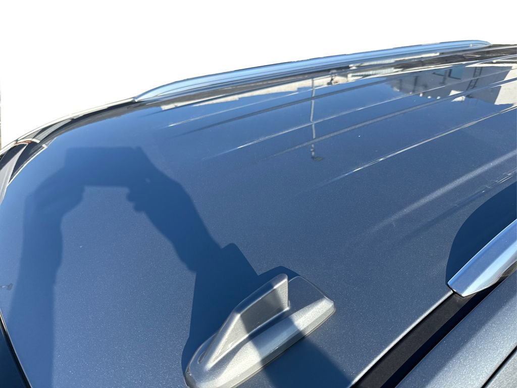 Used 2024 Chevrolet Suburban Premier image 12