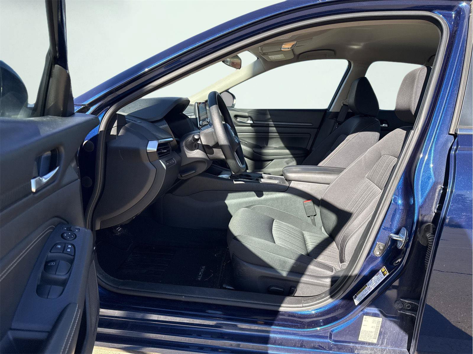 Used 2019 Nissan Altima 2.5 S FWD image 5