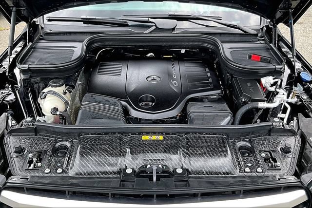 Used 2026 Mercedes-Benz GLS 450 4MATIC image 26