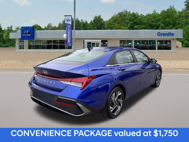 Certified 2024 Hyundai Elantra SEL w/ Convenience Package image 3