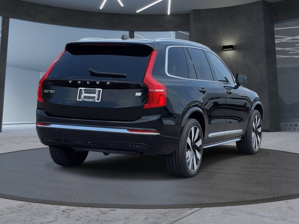 Used 2023 Volvo XC90 T8 Ultimate AWD/4WD image 2