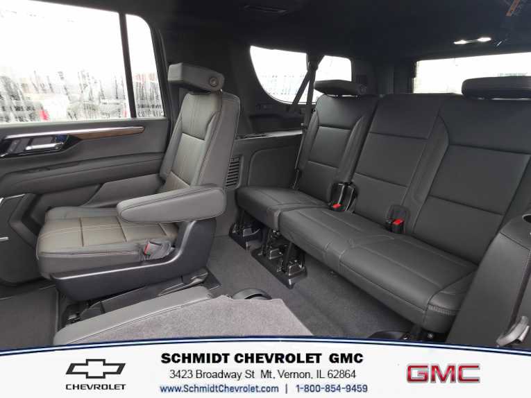 New 2026 Chevrolet Suburban High Country image 12