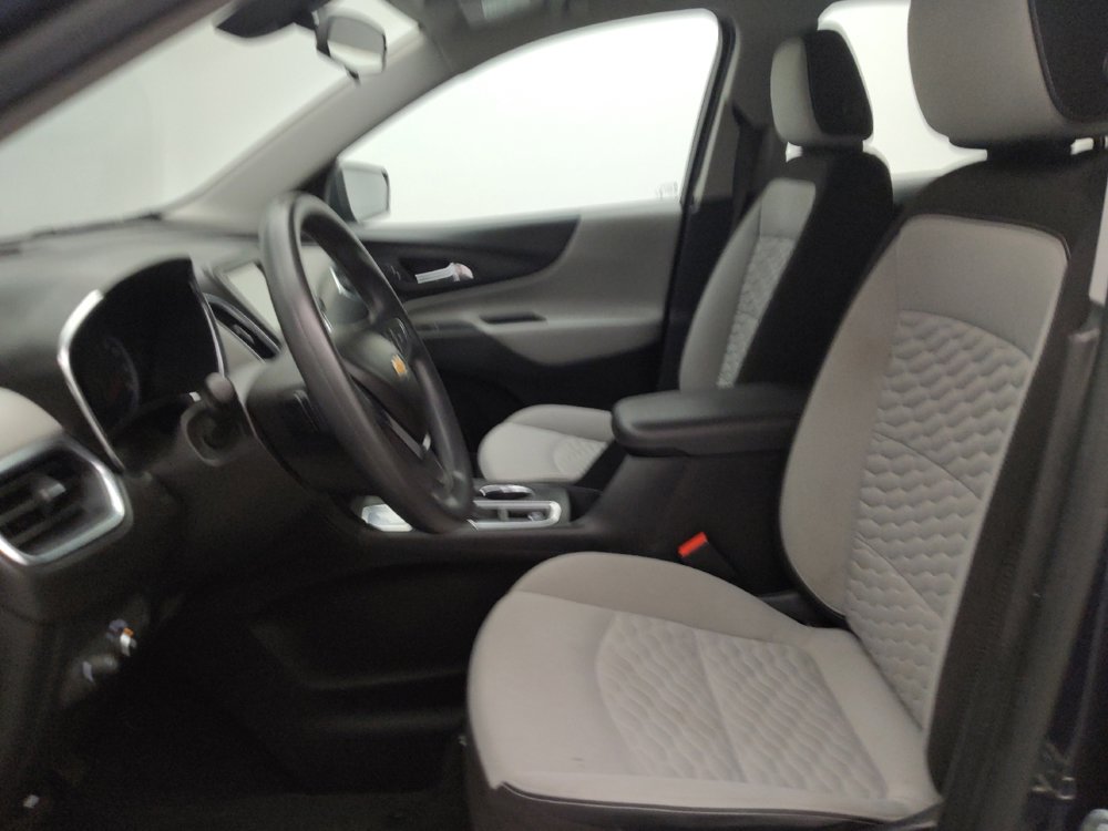 Used 2018 Chevrolet Equinox LS image 17