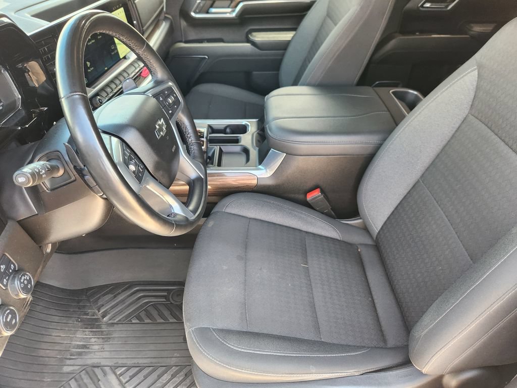 Used 2023 Chevrolet Silverado 1500 RST AWD/4WD image 12
