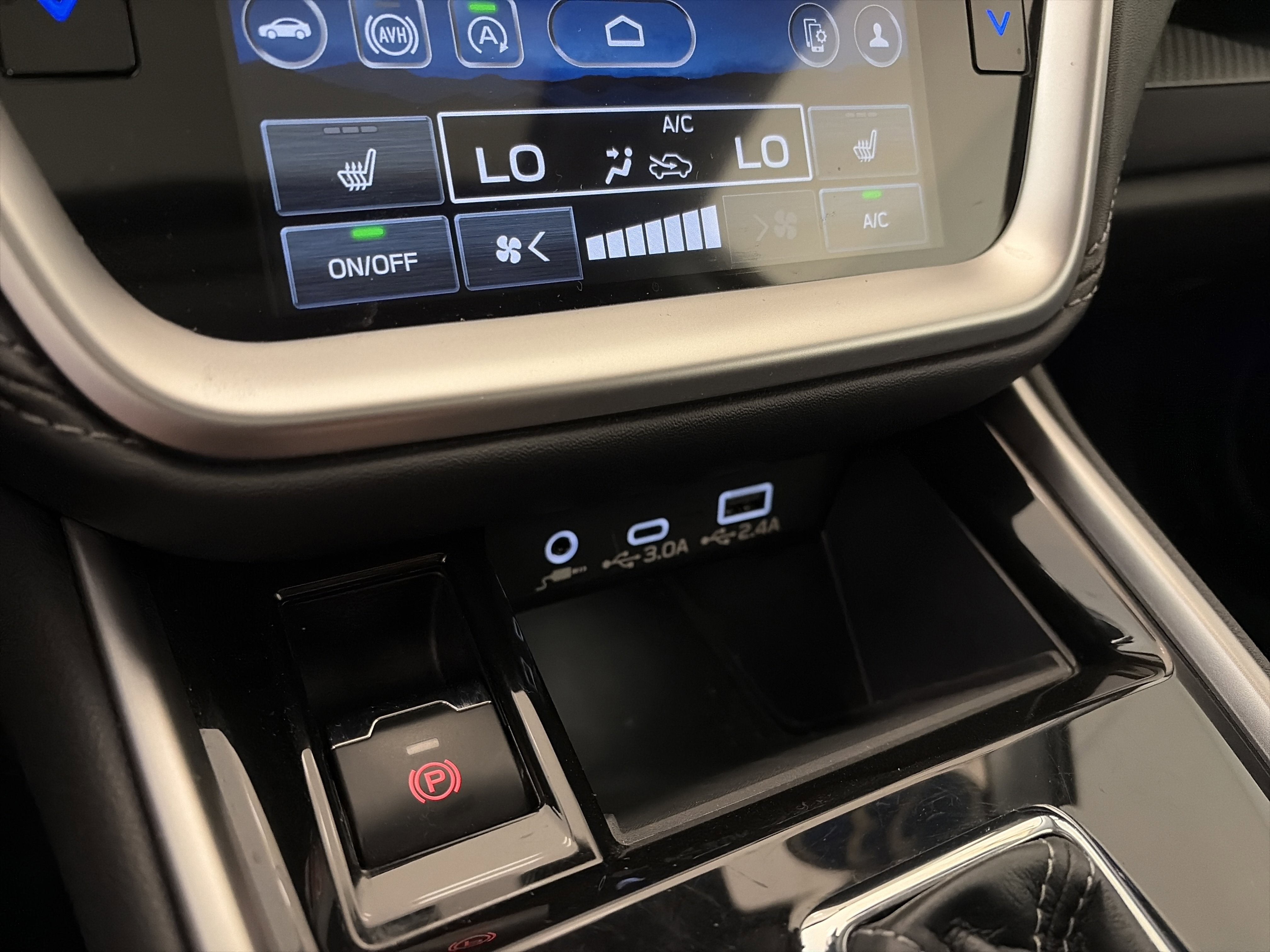 Used 2023 Subaru Outback Premium image 24