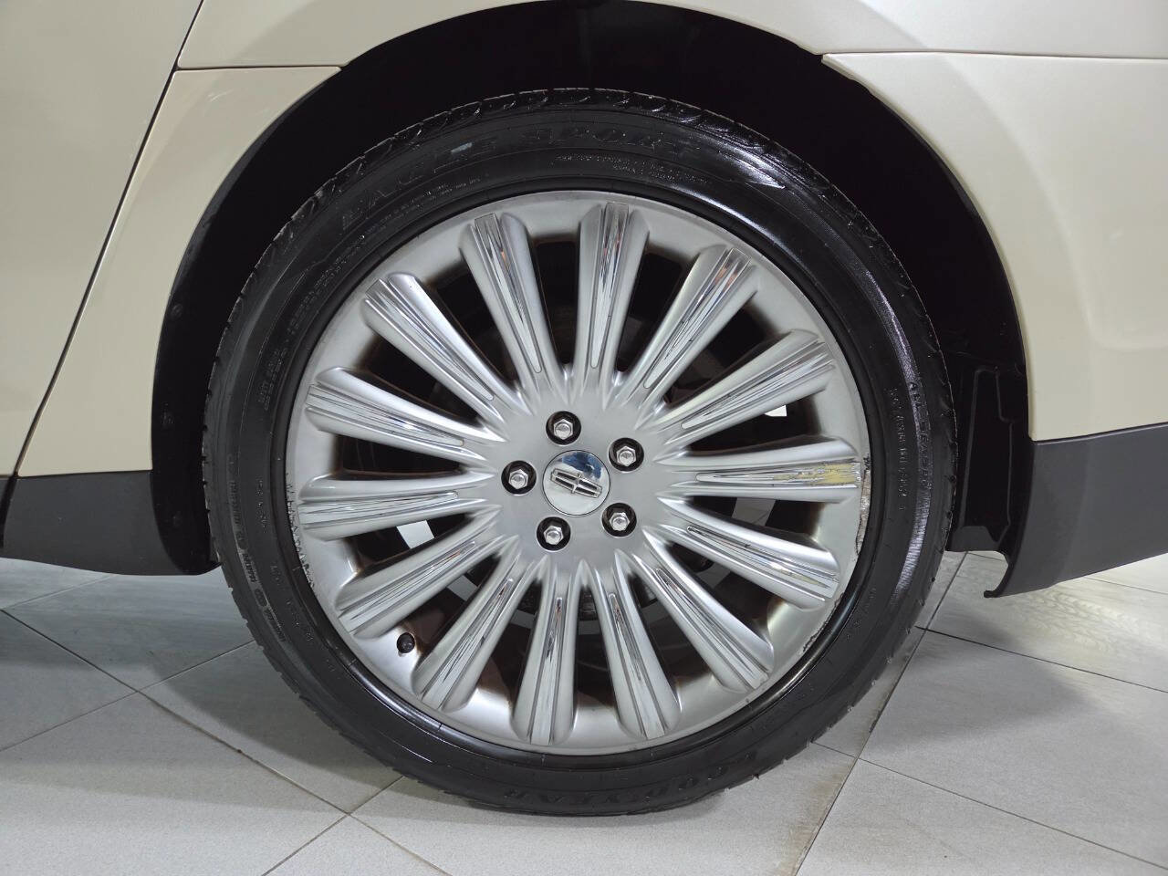 Used 2015 Lincoln MKS AWD w/ Equipment Group 101A image 11