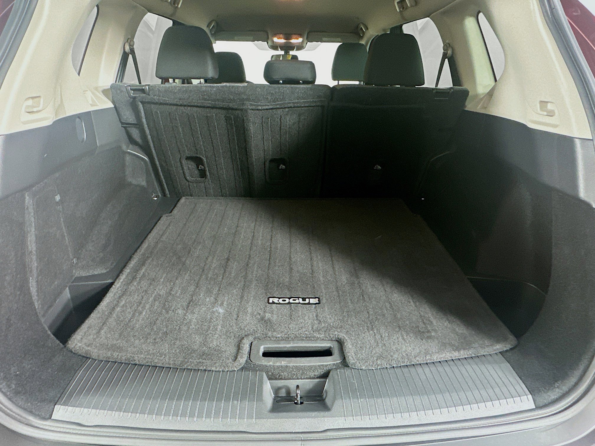 Used 2023 Nissan Rogue SV FWD image 27
