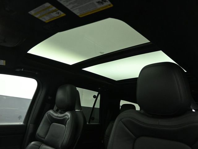 Certified 2023 Lincoln Navigator Reserve AWD/4WD image 20