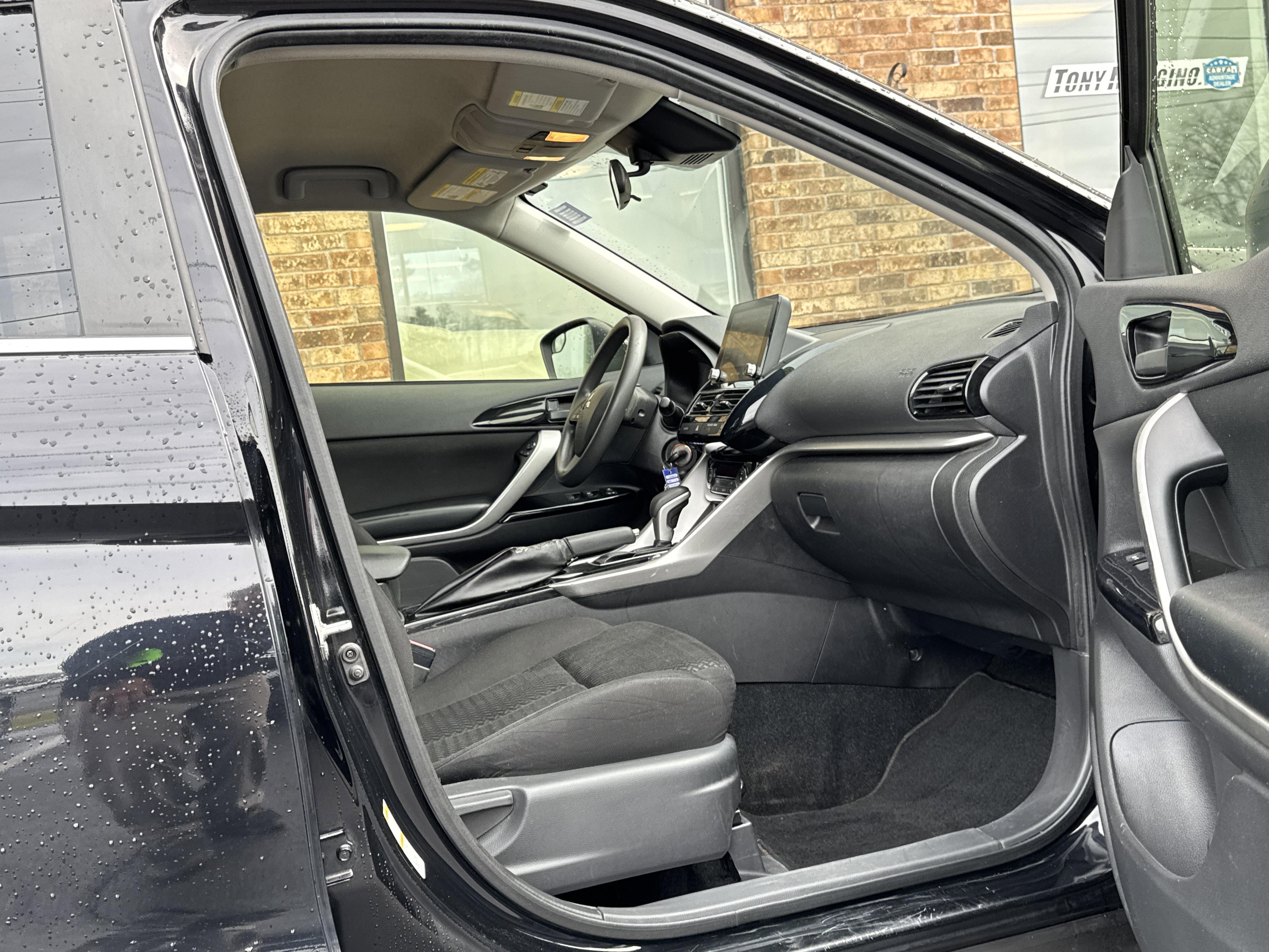 Used 2022 Mitsubishi Eclipse Cross LE image 13