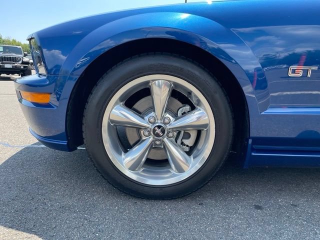 Used 2007 Ford Mustang GT Premium RWD image 32
