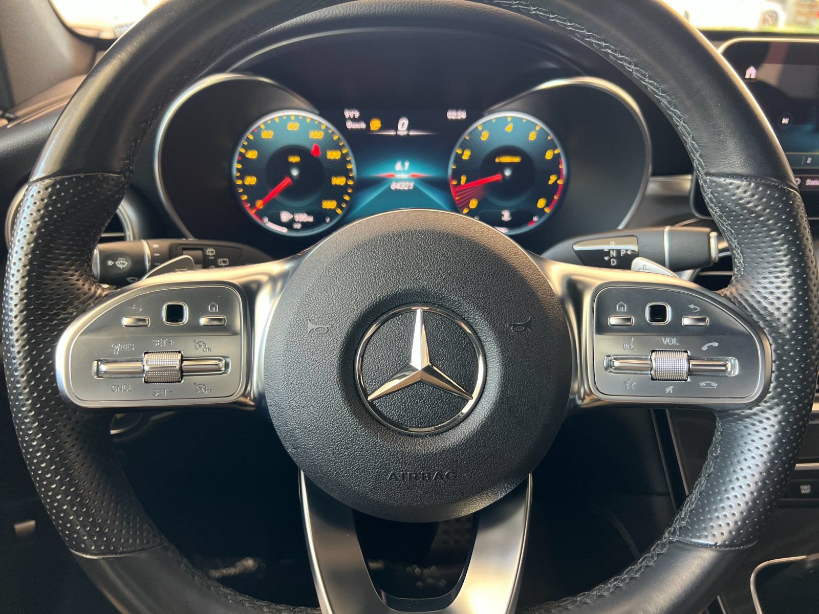 Used 2021 Mercedes-Benz GLC 300 4MATIC image 22