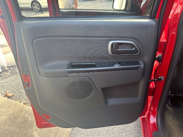 Used 2005 Chevrolet Colorado LS image 22