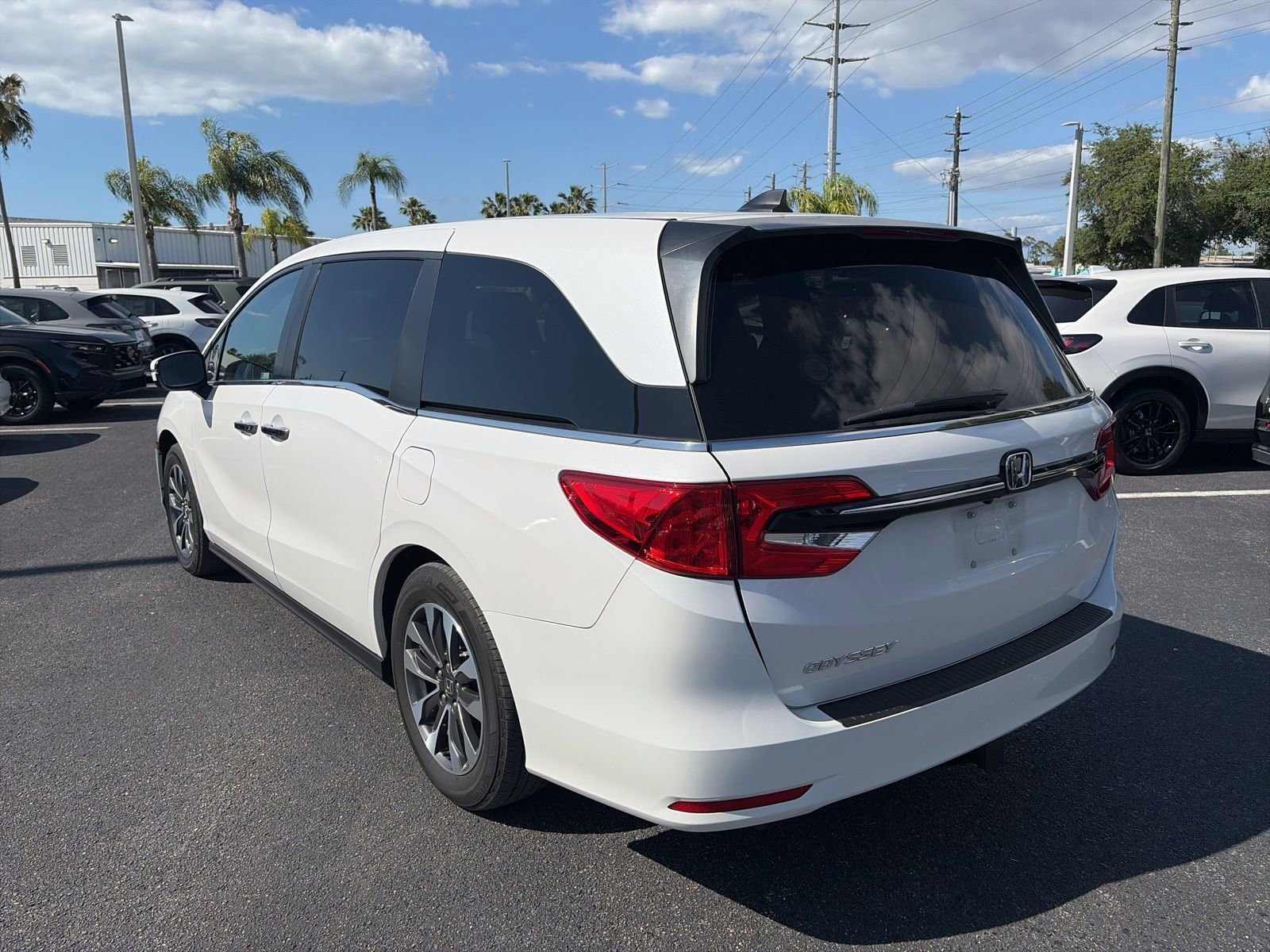 Used 2023 Honda Odyssey EX-L image 5